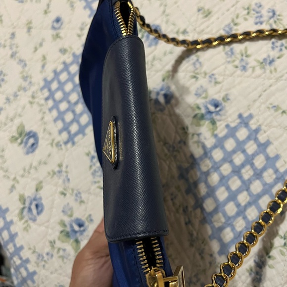 Prada Navy Blue Tessuto and Saffiano Leather - Picture 4 of 13